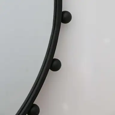 round wall mirror of Modern Bubble-Edge Black Round Wall Mirror close up detail